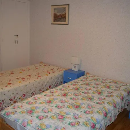 Appartement 3 Pièces 6 Couchages Sur Bn020-036